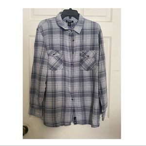 USED TILLYS GRAY FLANNEL/DRESS SHIRT